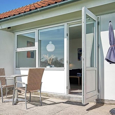 2 Person Holiday Home In Allinge Extérieur photo