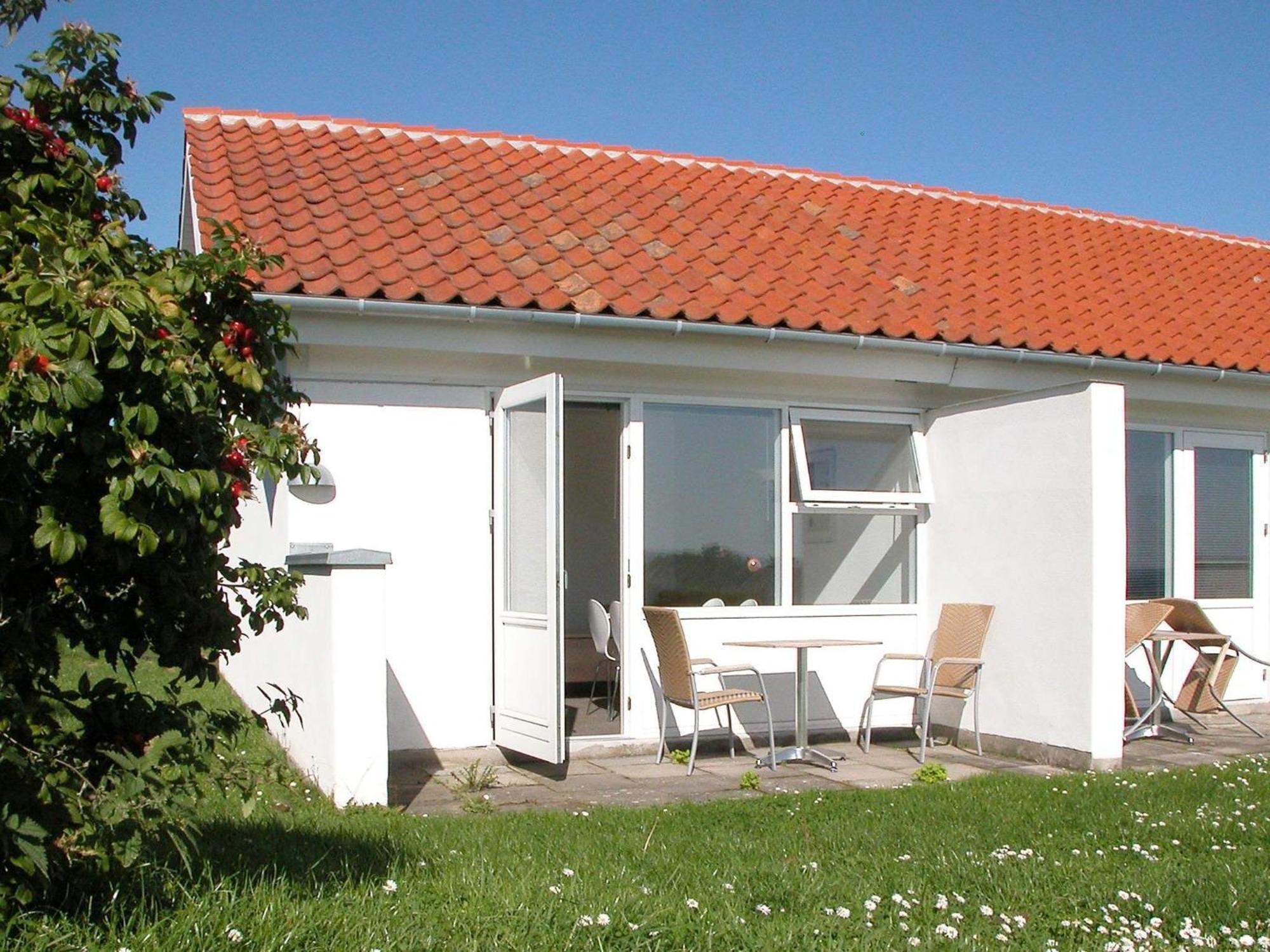 2 Person Holiday Home In Allinge Extérieur photo
